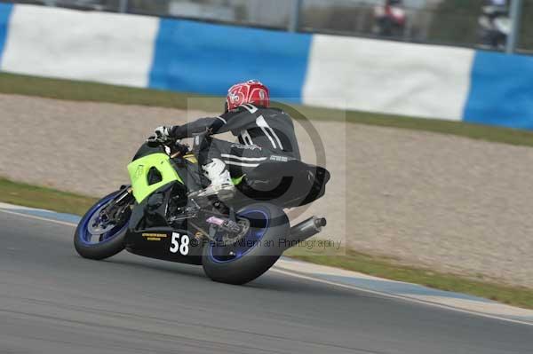 Motorcycle action photographs;Trackday digital images;donington;donington park leicestershire;donington photographs;event digital images;eventdigitalimages;no limits trackday;peter wileman photography;trackday;trackday photos