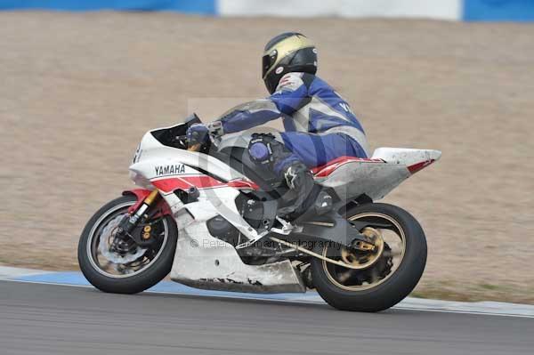 Motorcycle action photographs;Trackday digital images;donington;donington park leicestershire;donington photographs;event digital images;eventdigitalimages;no limits trackday;peter wileman photography;trackday;trackday photos