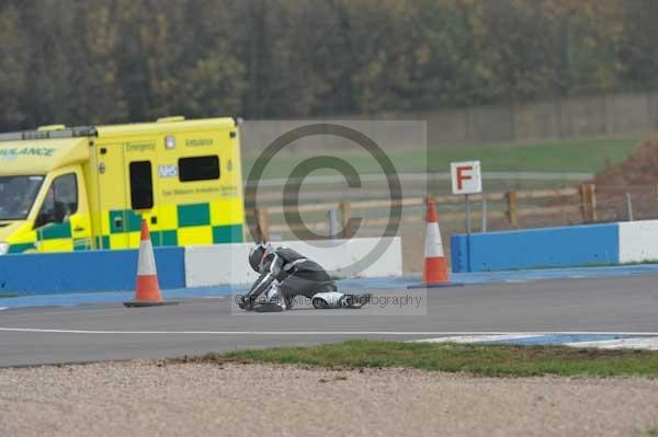 Motorcycle action photographs;Trackday digital images;donington;donington park leicestershire;donington photographs;event digital images;eventdigitalimages;no limits trackday;peter wileman photography;trackday;trackday photos