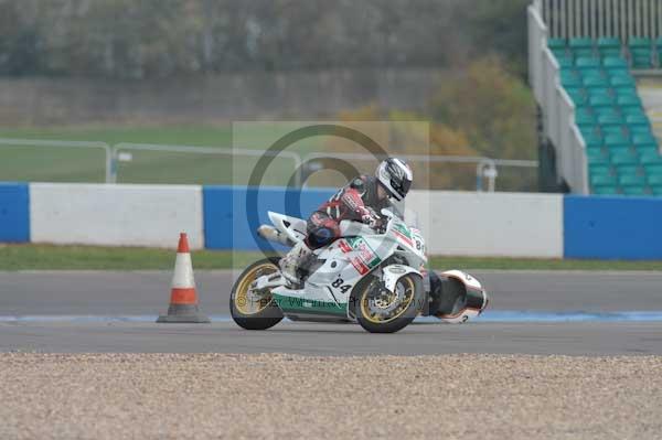 Motorcycle action photographs;Trackday digital images;donington;donington park leicestershire;donington photographs;event digital images;eventdigitalimages;no limits trackday;peter wileman photography;trackday;trackday photos