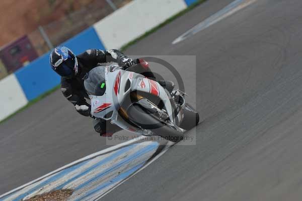 Motorcycle action photographs;Trackday digital images;donington;donington park leicestershire;donington photographs;event digital images;eventdigitalimages;no limits trackday;peter wileman photography;trackday;trackday photos