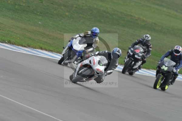 Motorcycle action photographs;Trackday digital images;donington;donington park leicestershire;donington photographs;event digital images;eventdigitalimages;no limits trackday;peter wileman photography;trackday;trackday photos