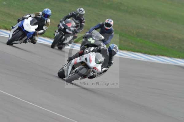 Motorcycle action photographs;Trackday digital images;donington;donington park leicestershire;donington photographs;event digital images;eventdigitalimages;no limits trackday;peter wileman photography;trackday;trackday photos