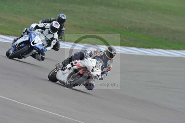 Motorcycle action photographs;Trackday digital images;donington;donington park leicestershire;donington photographs;event digital images;eventdigitalimages;no limits trackday;peter wileman photography;trackday;trackday photos
