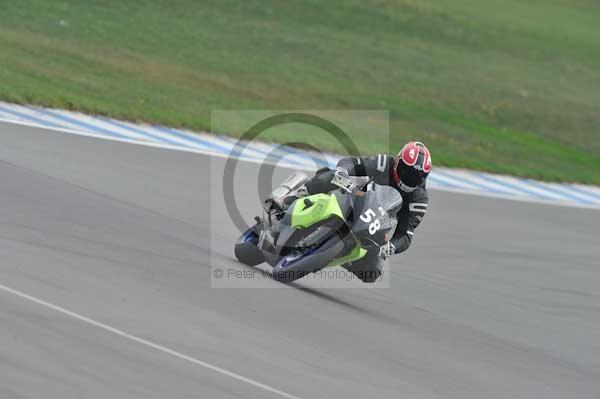 Motorcycle action photographs;Trackday digital images;donington;donington park leicestershire;donington photographs;event digital images;eventdigitalimages;no limits trackday;peter wileman photography;trackday;trackday photos
