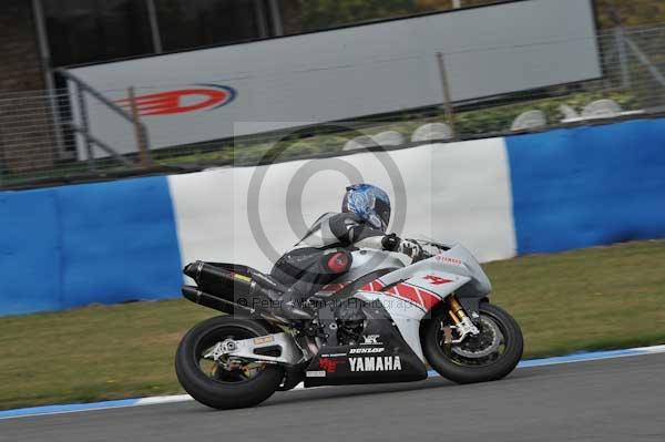 Motorcycle action photographs;Trackday digital images;donington;donington park leicestershire;donington photographs;event digital images;eventdigitalimages;no limits trackday;peter wileman photography;trackday;trackday photos