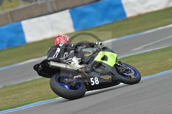 Motorcycle action photographs;Trackday digital images;donington;donington park leicestershire;donington photographs;event digital images;eventdigitalimages;no limits trackday;peter wileman photography;trackday;trackday photos