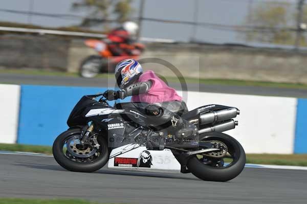 Motorcycle action photographs;Trackday digital images;donington;donington park leicestershire;donington photographs;event digital images;eventdigitalimages;no limits trackday;peter wileman photography;trackday;trackday photos