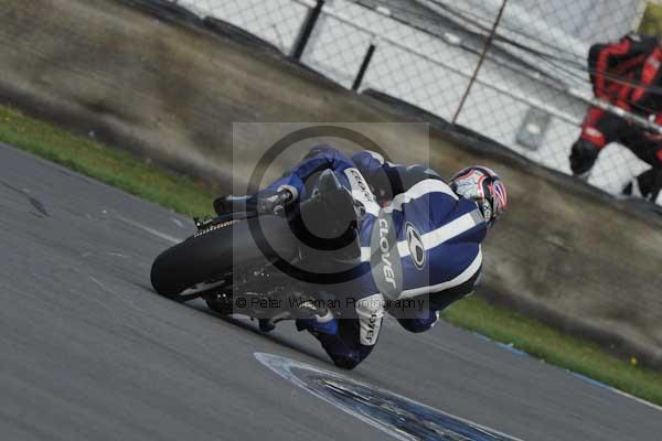 Motorcycle action photographs;Trackday digital images;donington;donington park leicestershire;donington photographs;event digital images;eventdigitalimages;no limits trackday;peter wileman photography;trackday;trackday photos