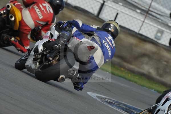 Motorcycle action photographs;Trackday digital images;donington;donington park leicestershire;donington photographs;event digital images;eventdigitalimages;no limits trackday;peter wileman photography;trackday;trackday photos