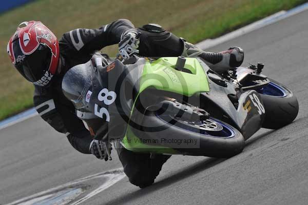 Motorcycle action photographs;Trackday digital images;donington;donington park leicestershire;donington photographs;event digital images;eventdigitalimages;no limits trackday;peter wileman photography;trackday;trackday photos
