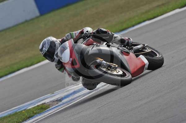 Motorcycle action photographs;Trackday digital images;donington;donington park leicestershire;donington photographs;event digital images;eventdigitalimages;no limits trackday;peter wileman photography;trackday;trackday photos