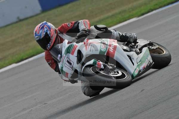 Motorcycle action photographs;Trackday digital images;donington;donington park leicestershire;donington photographs;event digital images;eventdigitalimages;no limits trackday;peter wileman photography;trackday;trackday photos