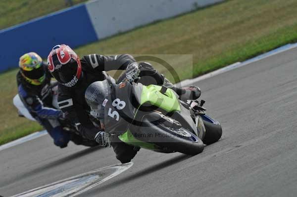 Motorcycle action photographs;Trackday digital images;donington;donington park leicestershire;donington photographs;event digital images;eventdigitalimages;no limits trackday;peter wileman photography;trackday;trackday photos