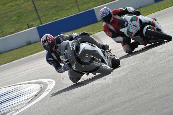 Motorcycle action photographs;Trackday digital images;donington;donington park leicestershire;donington photographs;event digital images;eventdigitalimages;no limits trackday;peter wileman photography;trackday;trackday photos