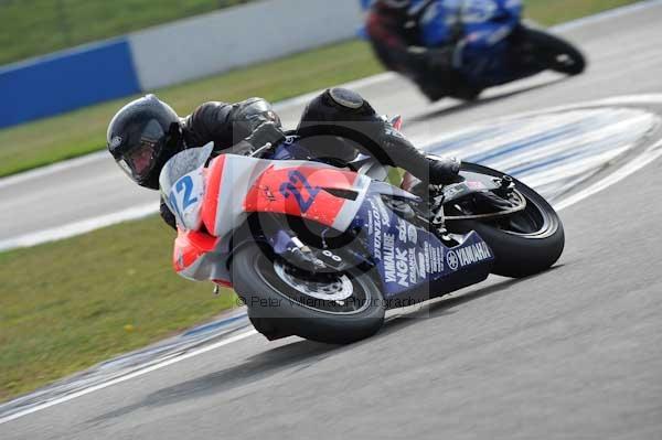Motorcycle action photographs;Trackday digital images;donington;donington park leicestershire;donington photographs;event digital images;eventdigitalimages;no limits trackday;peter wileman photography;trackday;trackday photos