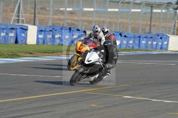 Motorcycle action photographs;Trackday digital images;donington;donington park leicestershire;donington photographs;event digital images;eventdigitalimages;no limits trackday;peter wileman photography;trackday;trackday photos