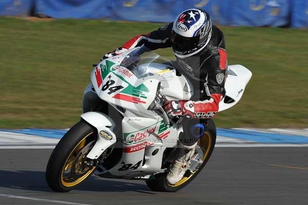 Motorcycle action photographs;Trackday digital images;donington;donington park leicestershire;donington photographs;event digital images;eventdigitalimages;no limits trackday;peter wileman photography;trackday;trackday photos