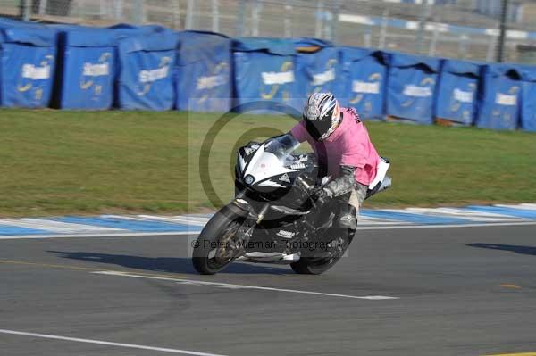 Motorcycle action photographs;Trackday digital images;donington;donington park leicestershire;donington photographs;event digital images;eventdigitalimages;no limits trackday;peter wileman photography;trackday;trackday photos