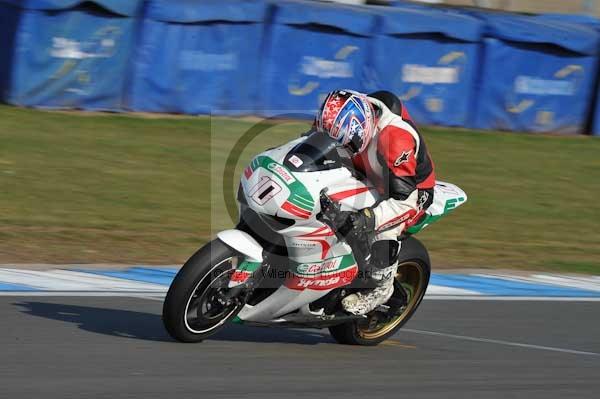 Motorcycle action photographs;Trackday digital images;donington;donington park leicestershire;donington photographs;event digital images;eventdigitalimages;no limits trackday;peter wileman photography;trackday;trackday photos