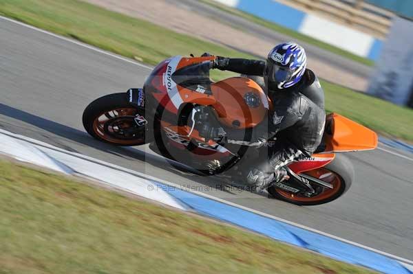Motorcycle action photographs;Trackday digital images;donington;donington park leicestershire;donington photographs;event digital images;eventdigitalimages;no limits trackday;peter wileman photography;trackday;trackday photos