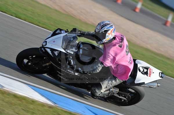 Motorcycle action photographs;Trackday digital images;donington;donington park leicestershire;donington photographs;event digital images;eventdigitalimages;no limits trackday;peter wileman photography;trackday;trackday photos