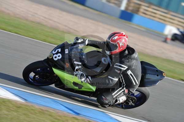 Motorcycle action photographs;Trackday digital images;donington;donington park leicestershire;donington photographs;event digital images;eventdigitalimages;no limits trackday;peter wileman photography;trackday;trackday photos