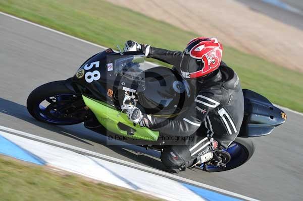 Motorcycle action photographs;Trackday digital images;donington;donington park leicestershire;donington photographs;event digital images;eventdigitalimages;no limits trackday;peter wileman photography;trackday;trackday photos