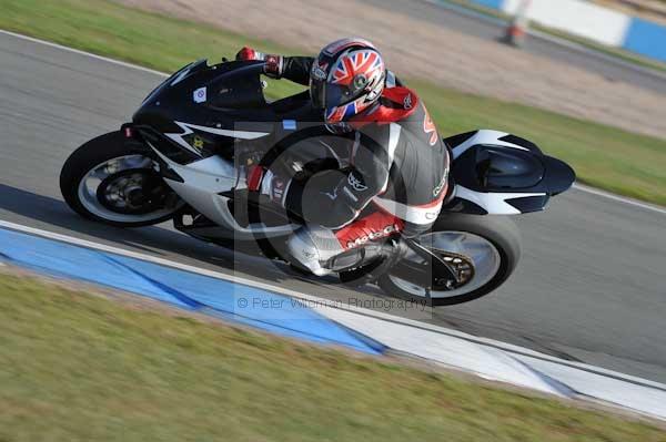 Motorcycle action photographs;Trackday digital images;donington;donington park leicestershire;donington photographs;event digital images;eventdigitalimages;no limits trackday;peter wileman photography;trackday;trackday photos