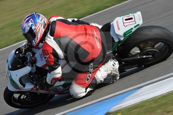 Motorcycle action photographs;Trackday digital images;donington;donington park leicestershire;donington photographs;event digital images;eventdigitalimages;no limits trackday;peter wileman photography;trackday;trackday photos