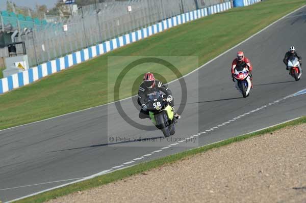 Motorcycle action photographs;Trackday digital images;donington;donington park leicestershire;donington photographs;event digital images;eventdigitalimages;no limits trackday;peter wileman photography;trackday;trackday photos