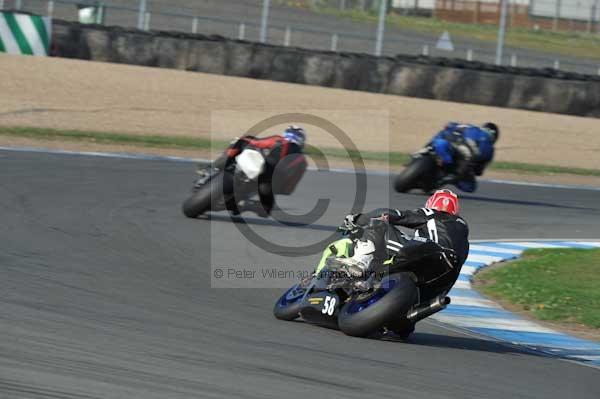 Motorcycle action photographs;Trackday digital images;donington;donington park leicestershire;donington photographs;event digital images;eventdigitalimages;no limits trackday;peter wileman photography;trackday;trackday photos