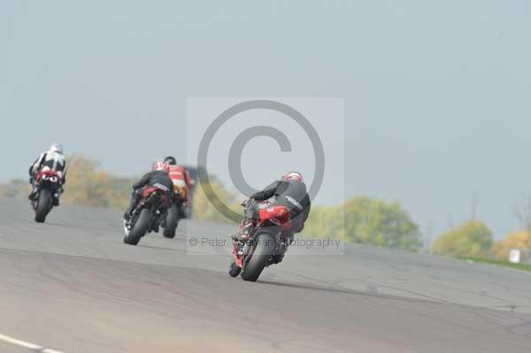Motorcycle action photographs;Trackday digital images;donington;donington park leicestershire;donington photographs;event digital images;eventdigitalimages;no limits trackday;peter wileman photography;trackday;trackday photos