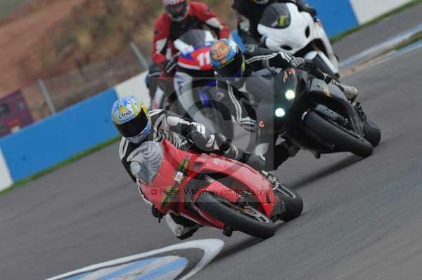 Motorcycle action photographs;Trackday digital images;donington;donington park leicestershire;donington photographs;event digital images;eventdigitalimages;no limits trackday;peter wileman photography;trackday;trackday photos