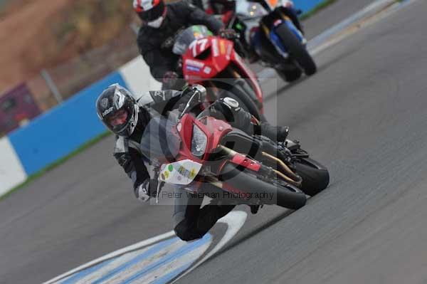 Motorcycle action photographs;Trackday digital images;donington;donington park leicestershire;donington photographs;event digital images;eventdigitalimages;no limits trackday;peter wileman photography;trackday;trackday photos