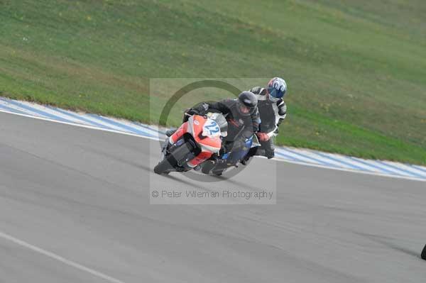 Motorcycle action photographs;Trackday digital images;donington;donington park leicestershire;donington photographs;event digital images;eventdigitalimages;no limits trackday;peter wileman photography;trackday;trackday photos