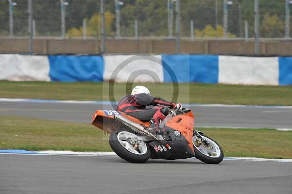 Motorcycle action photographs;Trackday digital images;donington;donington park leicestershire;donington photographs;event digital images;eventdigitalimages;no limits trackday;peter wileman photography;trackday;trackday photos