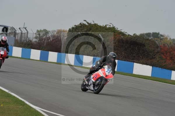 Motorcycle action photographs;Trackday digital images;donington;donington park leicestershire;donington photographs;event digital images;eventdigitalimages;no limits trackday;peter wileman photography;trackday;trackday photos