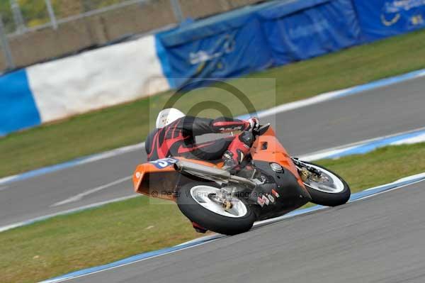 Motorcycle action photographs;Trackday digital images;donington;donington park leicestershire;donington photographs;event digital images;eventdigitalimages;no limits trackday;peter wileman photography;trackday;trackday photos
