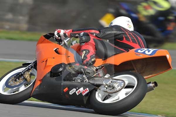 Motorcycle action photographs;Trackday digital images;donington;donington park leicestershire;donington photographs;event digital images;eventdigitalimages;no limits trackday;peter wileman photography;trackday;trackday photos
