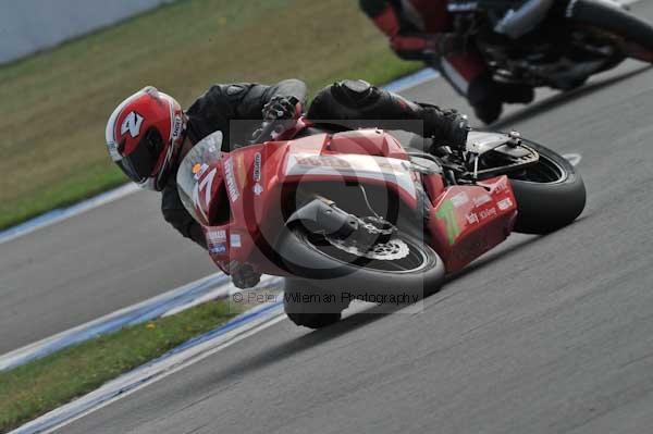 Motorcycle action photographs;Trackday digital images;donington;donington park leicestershire;donington photographs;event digital images;eventdigitalimages;no limits trackday;peter wileman photography;trackday;trackday photos