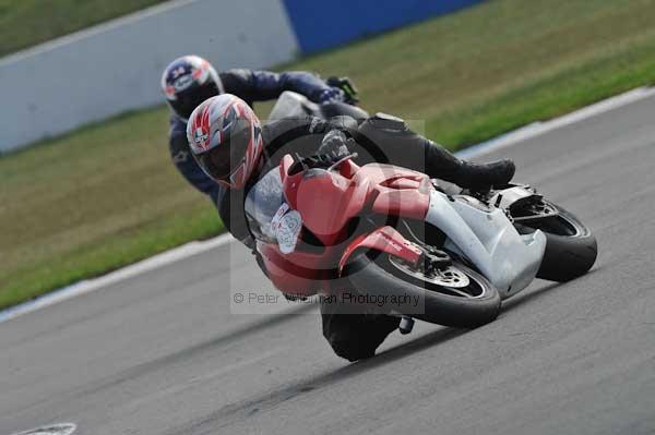 Motorcycle action photographs;Trackday digital images;donington;donington park leicestershire;donington photographs;event digital images;eventdigitalimages;no limits trackday;peter wileman photography;trackday;trackday photos