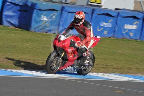 Motorcycle action photographs;Trackday digital images;donington;donington park leicestershire;donington photographs;event digital images;eventdigitalimages;no limits trackday;peter wileman photography;trackday;trackday photos