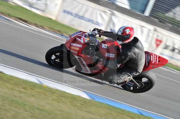 Motorcycle action photographs;Trackday digital images;donington;donington park leicestershire;donington photographs;event digital images;eventdigitalimages;no limits trackday;peter wileman photography;trackday;trackday photos