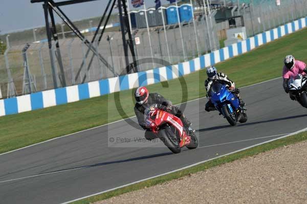 Motorcycle action photographs;Trackday digital images;donington;donington park leicestershire;donington photographs;event digital images;eventdigitalimages;no limits trackday;peter wileman photography;trackday;trackday photos