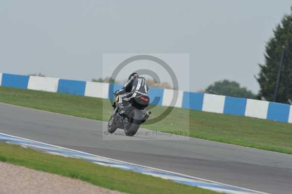 Motorcycle action photographs;Trackday digital images;donington;donington park leicestershire;donington photographs;event digital images;eventdigitalimages;no limits trackday;peter wileman photography;trackday;trackday photos