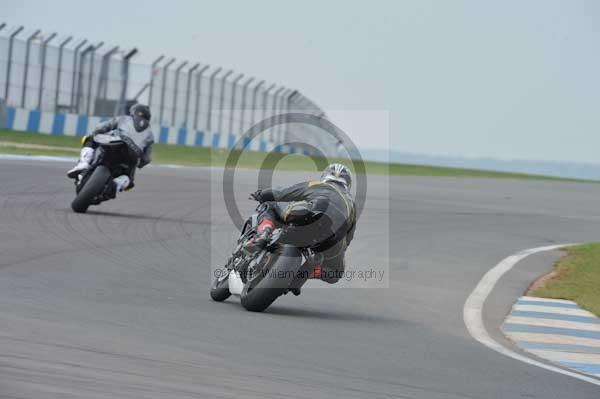 Motorcycle action photographs;Trackday digital images;donington;donington park leicestershire;donington photographs;event digital images;eventdigitalimages;no limits trackday;peter wileman photography;trackday;trackday photos