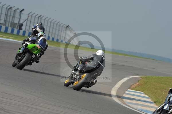 Motorcycle action photographs;Trackday digital images;donington;donington park leicestershire;donington photographs;event digital images;eventdigitalimages;no limits trackday;peter wileman photography;trackday;trackday photos