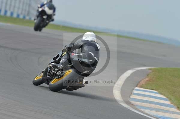 Motorcycle action photographs;Trackday digital images;donington;donington park leicestershire;donington photographs;event digital images;eventdigitalimages;no limits trackday;peter wileman photography;trackday;trackday photos