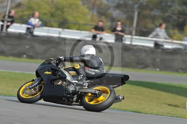Motorcycle action photographs;Trackday digital images;donington;donington park leicestershire;donington photographs;event digital images;eventdigitalimages;no limits trackday;peter wileman photography;trackday;trackday photos